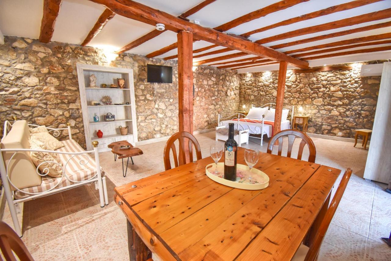 The Stone Suite Moraitika Exterior foto