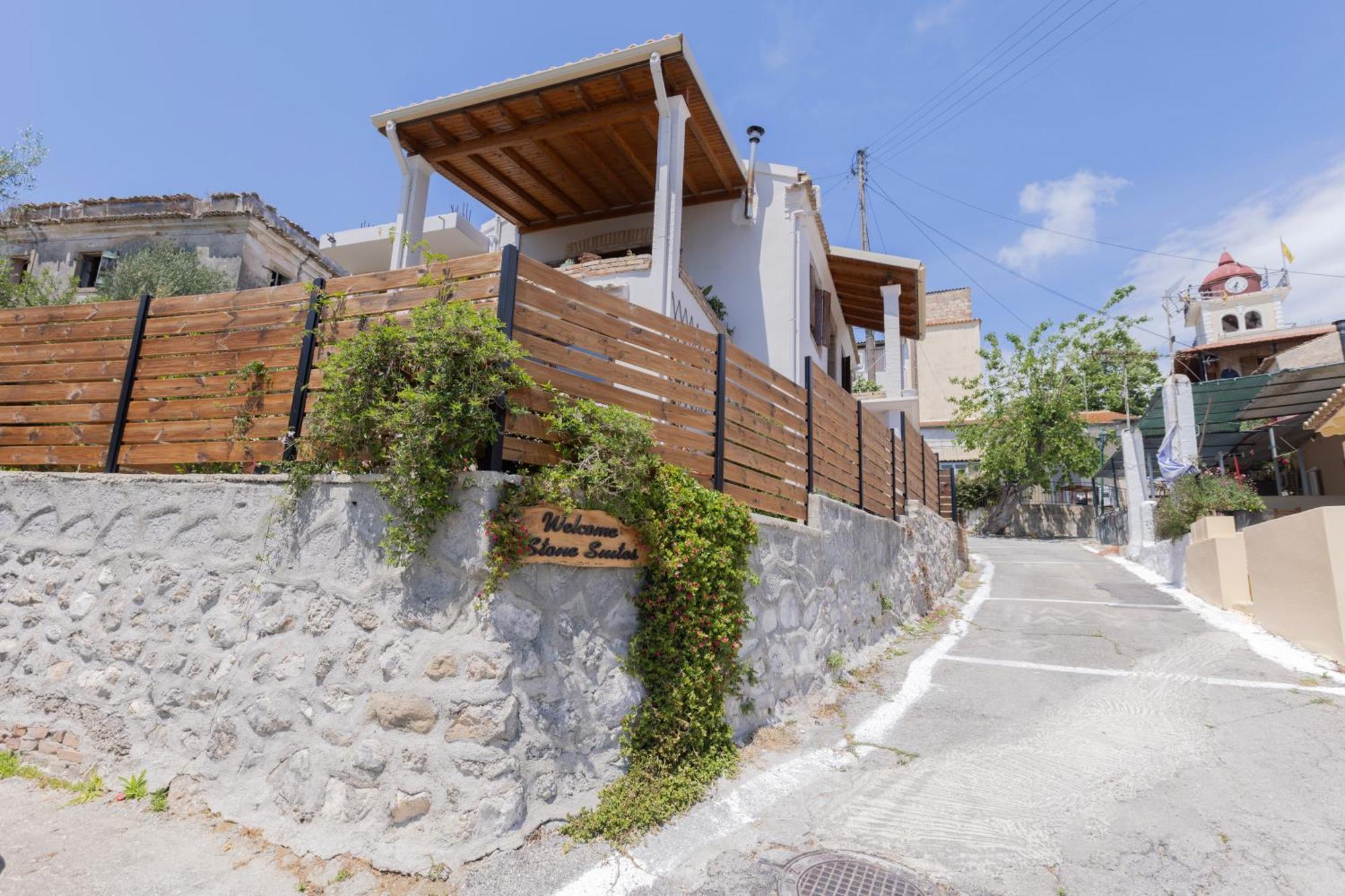 The Stone Suite Moraitika Exterior foto