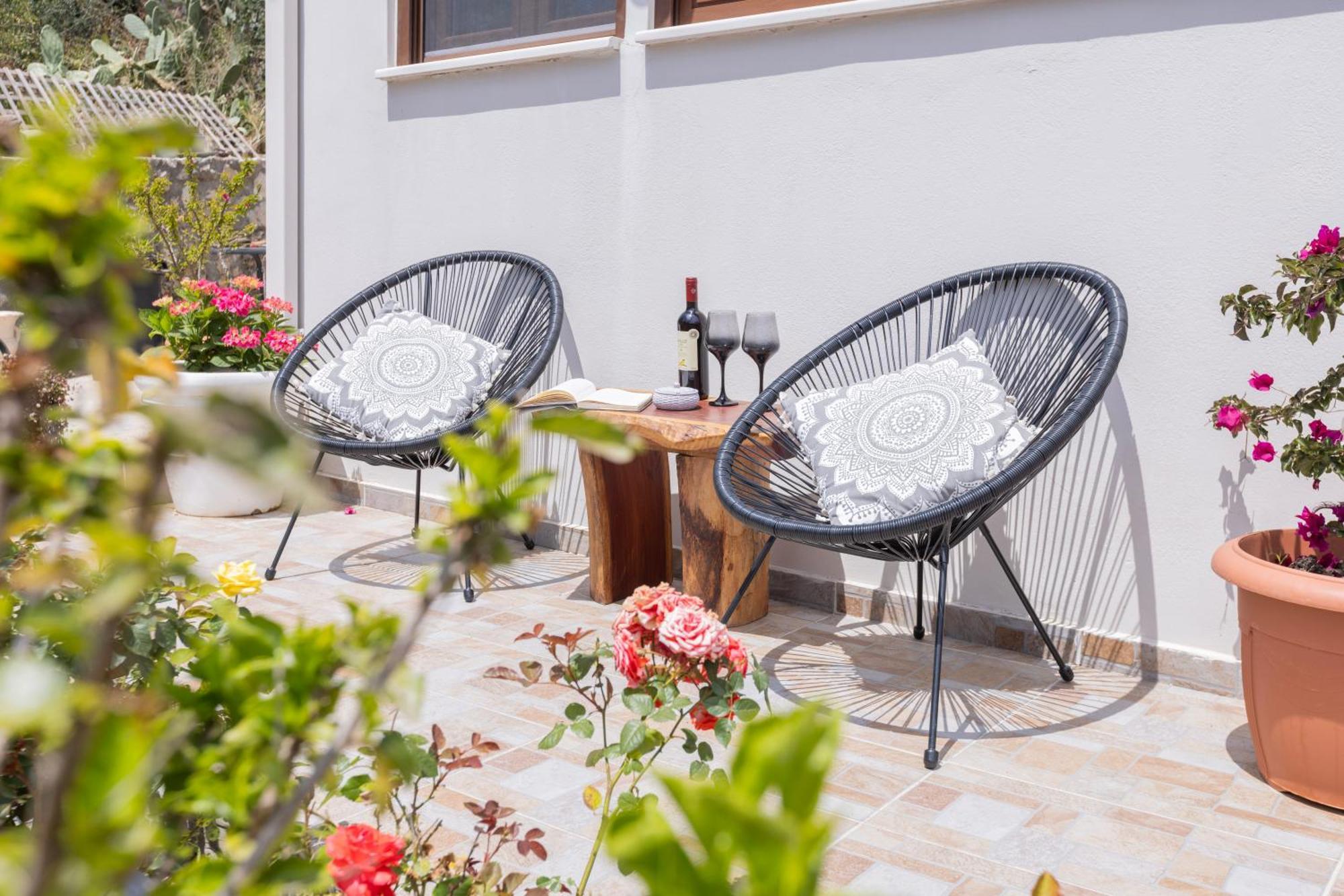 The Stone Suite Moraitika Exterior foto